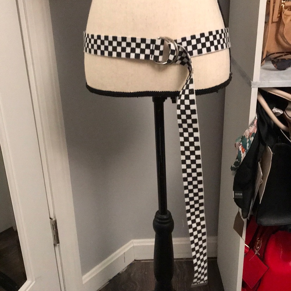Checkered belt
